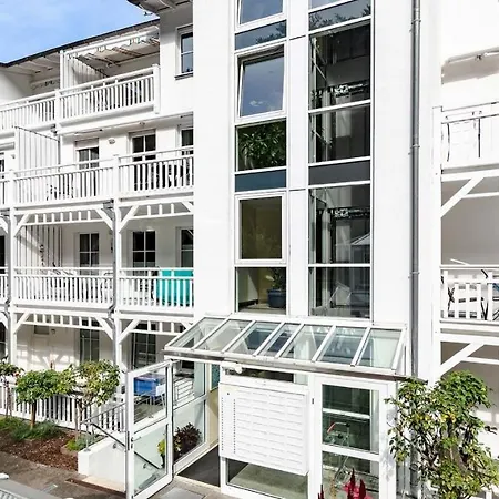 Appartement Seeschloss, App 20, Direkt An Der Strandpromenade, Toplage Binz